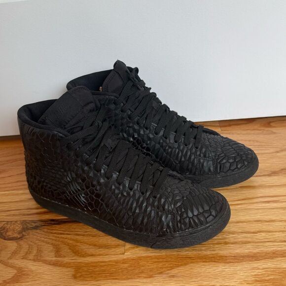 Nike Black Geometric High-Top Sneakers - Picture 6 of 12